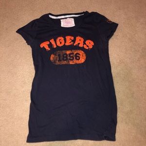 PINK Vs Auburn tee 🧡